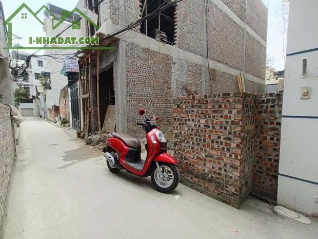 BÁN ĐẤT - NGÕ 161 ĐƯỜNG BÁT KHỐI-DIỆN TÍCH 53M2-GIÁ 7,9 TỶ