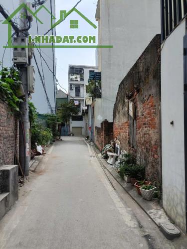 BÁN ĐẤT - NGÕ 161 ĐƯỜNG BÁT KHỐI-DIỆN TÍCH 53M2-GIÁ 7,9 TỶ - 3