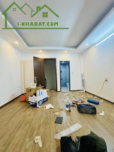 🔥 TÔN ĐỨC THẮNG – MẶT TIỀN 4.2M – NHÀ MỚI KÍNH KOONG – 32m2 – 5 TẦNG – NGÕ THÔNG HUY VĂN