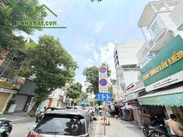 MẶT TIỀN KD ĐƯỜNG ĐINH TIÊN HOÀNG - QUẬN 1 - DT:80m2 ( 4 ❌ 20m ) NHÀ CŨ TXM - NHỈNH 25TỶ