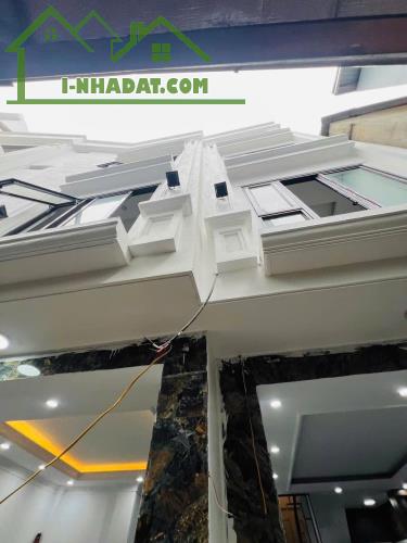 BÁN NHÀ 5 TẦNG, 35M2, LÁNG HẠ, ĐỐNG ĐA, GIÁ 7.1 TỶ - VỊ TRÍ VÀNG, SỔ ĐỎ CHÍNH CHỦ