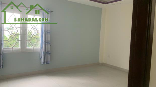 Bán Nhà Ngay Chợ Hồ Trong Quý - 4x16m - Nhà 2 Tầng - 1