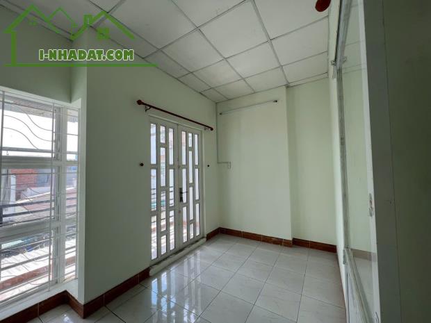 Bán Nhà Ngay Chợ Hồ Trong Quý - 4x16m - Nhà 2 Tầng - 2