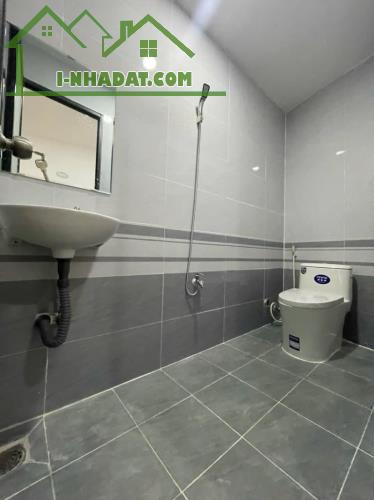 Bán Nhà Hẻm Xe Hơi 4.5m 56m² Tân Thành Tân Phú Chỉ 78 Triệu/M² - 4