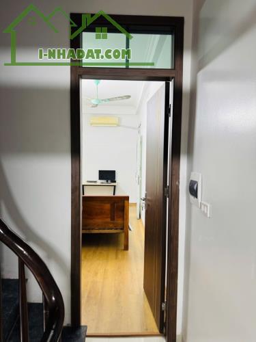 Bán nhà 4 tầng ngõ hồ Ba Mẫu-Đống Đa, DT sổ 34m2, ngõ thông thoáng, ô tô gần. Giá 5 tỷ - 2