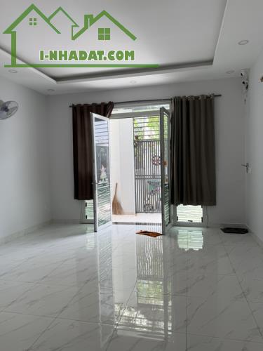 BÁN NHÀ HẺM XE HƠI KIỀU ĐÀM ,HIM LAM QUẬN 7,NGANG RỘNG 5M ,NỞ HẬU ,GIÁ 9.6 TỶ. - 3