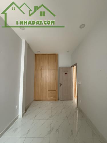 BÁN NHÀ HẺM XE HƠI KIỀU ĐÀM ,HIM LAM QUẬN 7,NGANG RỘNG 5M ,NỞ HẬU ,GIÁ 9.6 TỶ. - 4