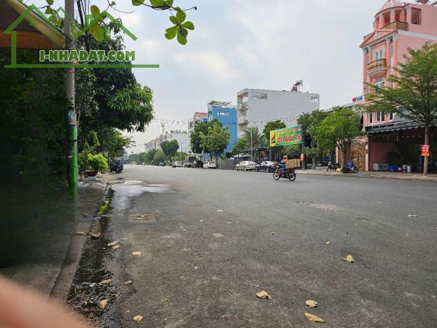 Nhà Nát Mặt Tiền 30m – Kế KDC An Sương – Chỉ 6 Tỷ Cho 101m2! - 3
