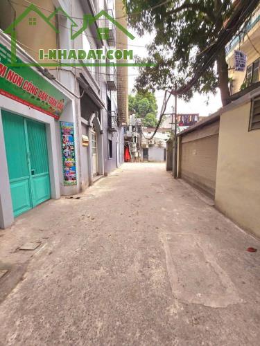 SIÊU PHẨM HỒ TÂY- PHÂN KHÚC HIẾM- OTO VÀO NHÀ- THÔNG HỒ TÂY- VÀI BƯỚC RA PHỐ  DT 45M X 5T - 5