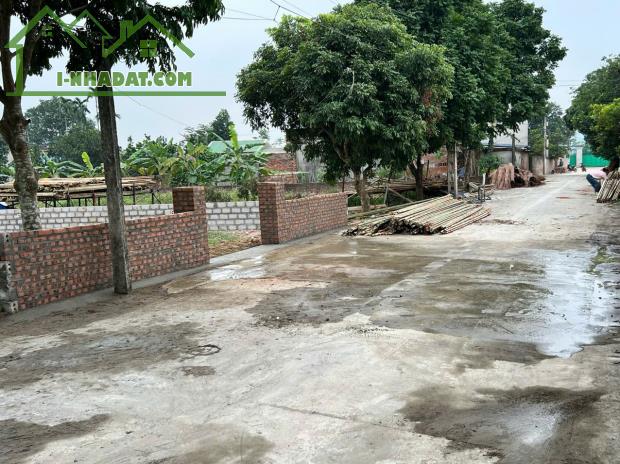 BÁN 350m ĐẤT XÃ PHÚ CÁT GIÁ RẺ NHẤT KHU VỰC SỔ ĐỎ SANG TÊN NGAY