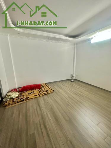 Bán nhà Xã Đàn_Sổ Vuông Đẹp_5 Phòng Ngủ_41mx4T_Giá: 7.1 Tỷ_Lh: 0396935190. - 3