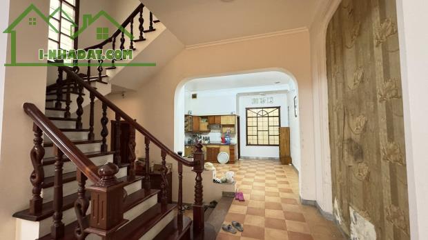 Lô góc Nguyễn Chí Thanh, 15m ra ô tô, ở sướng, 91m 4 tầng 5.3m mặt, Giá 15.6 tỷ 0796193699 - 1