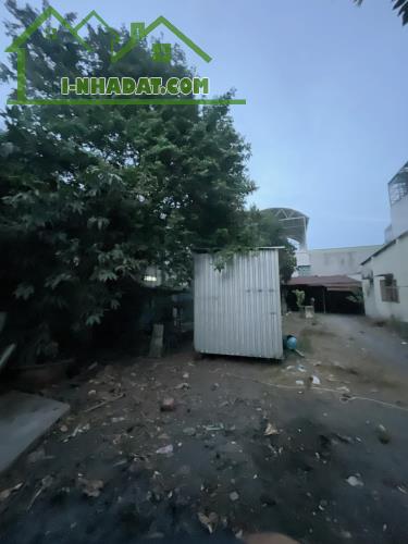 NHÀ NÁT Đường Trần Hưng Đạo Đông Hòa Dĩ An, 428m2, ngang 15m, 11 tỷ X