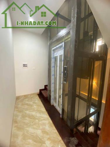 Bán nhà phố Kim Mã Thượng, Ba Đình 6 tầng, mặt tiền 12m, thang máy xịn xò