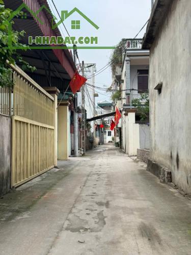đất đẹp xuân trạch , xuân canh , lô góc, ô tô vào , đi bộ sang vin cổ loa, cầu tứ liên