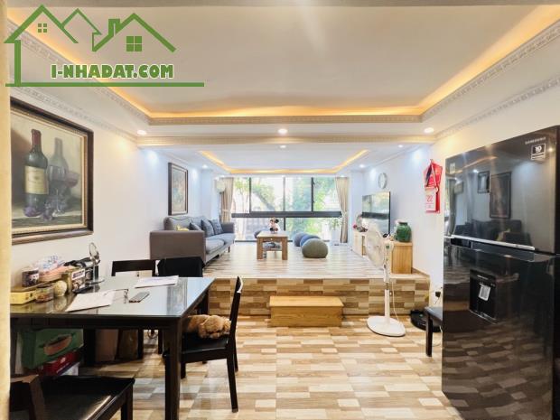Bán nhà mặt phố Nguyễn Thái Học, quận Ba Đình, 37m2 x 5 tầng, mặt tiền 4,1m giá 25 tỷ rưỡi - 1