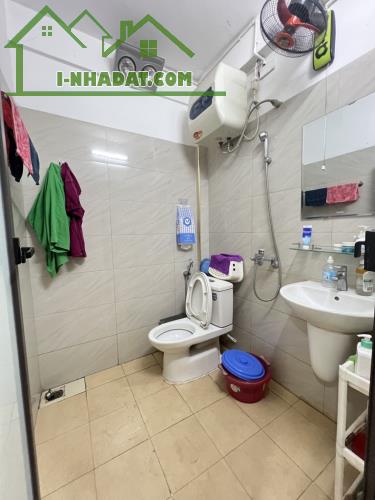 Bán nhà mặt phố Nguyễn Thái Học, quận Ba Đình, 37m2 x 5 tầng, mặt tiền 4,1m giá 25 tỷ rưỡi - 2