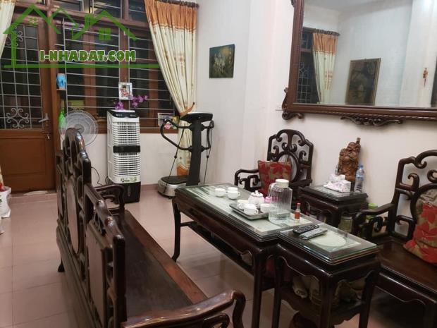 Bán nhà Đường Láng, Đống Đa. Dt 110 m2, x 3T x Mt 5,2m. Lô góc ô tô ngõ thông CCMN, VP - 2