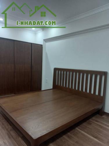 Cần Bán Gấp Nhà Phố Ngọc Lâm, Long Biên 35m2, 5 Tầng, Ngõ Ô Tô, Bạt Ngàn Tiện Ích. 9.X Tỷ