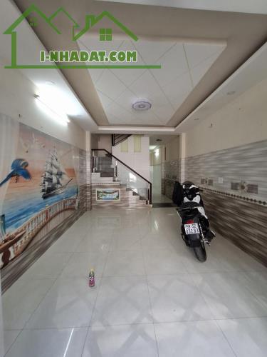 Nhà bán Phạm Thế Hiển Phường 6. Q8. 3 tầng ,4 PN . vào ở ngay. 3,8 x 14 . 55m2
