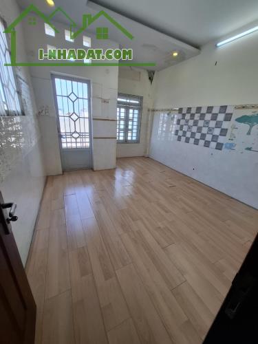 Nhà bán Phạm Thế Hiển Phường 6. Q8. 3 tầng ,4 PN . vào ở ngay. 3,8 x 14 . 55m2 - 1