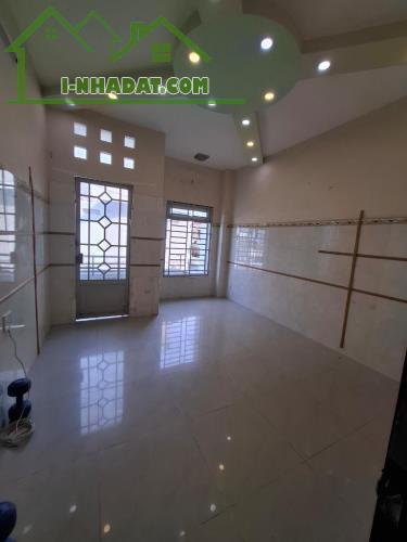 Nhà bán Phạm Thế Hiển Phường 6. Q8. 3 tầng ,4 PN . vào ở ngay. 3,8 x 14 . 55m2 - 3