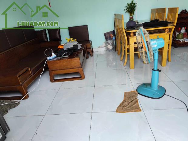 Bán nhà Xưởng , Mặt Tiền  Tân Hiêp Tân Uyên , 1700m2 , dòng tiền 700tr năm - 1