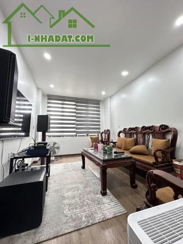 5,55 tỷ - 4 PN khép kín - Sát chung cư Nam Đô - Trương Định - 1