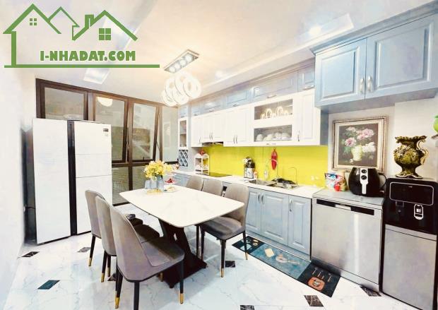 Nhà 3 tầng – Vũ Tông Phan – Ô tô đỗ cửa – Tặng toàn bộ nội thất - 1