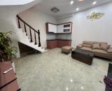 Bán nhà ngõ 339 Minh Khai ô tô đỗ cách 10m, ngay trường Võ Thị Sáu, KD nhỏ 32m 6.45 tỷp