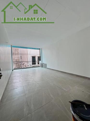 Mặt ngõ Láng,10m ra ô tô tránh,ngõ thông,KD đỉnh,52m 4 tầng 3.9m mặt, Giá 14 tỷ 0796193699