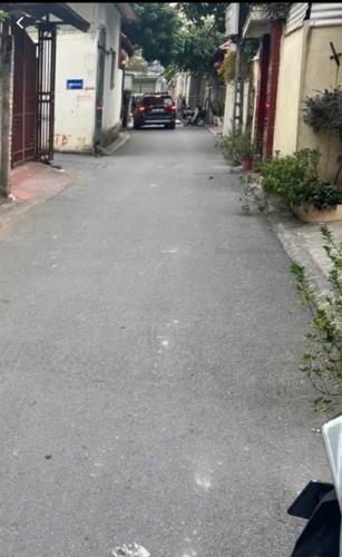 BÁN ĐẤT ĐA TỐN GIA LÂM HÀ NỘI THÔNG ÔTÔ TẢI DT 150 M GIÁ NHỈNH 11 TỶ LH XEM ĐẤT - 1