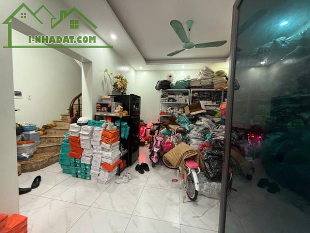Bán nhà khu Thanh Xuân,phố Khương Đình,ngõ nông,3 bước ra ô tô,gần Nguyễn Trãi,Ngã Tư Sở