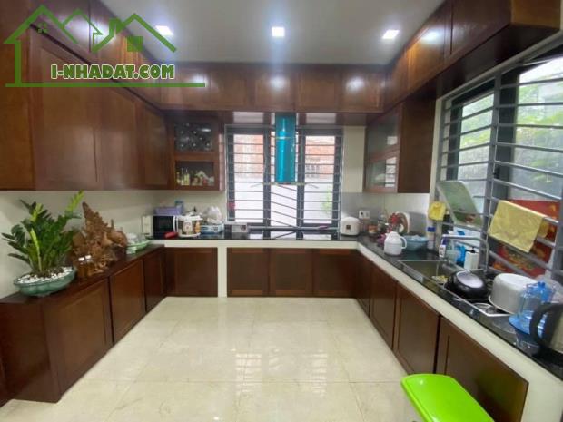 Bán nhà phân lô ô tô Đường Láng, Đống Đa. 86 m2, 5T, Mt 5,7m. Thang máy KD, VP cho thuê. - 4