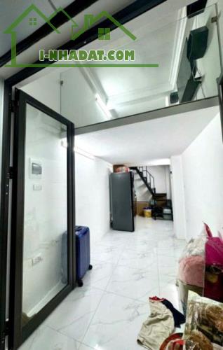Bán nhà khu vip Đống Đa - 19m2 - Sổ đỏ chính chủ - 3,98 tỷ - 2