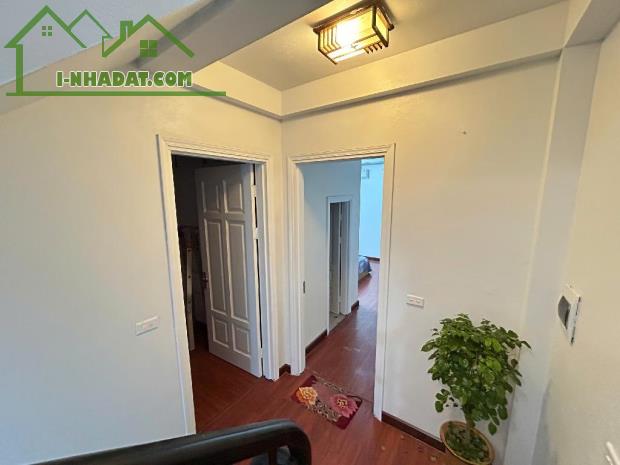 Nhà đẹp cực hiếm Mỹ Đình, 40m2, MT 5.2, 1 nhà ra oto 9tỷ2 - 1