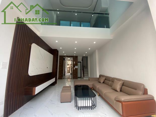 Bán nhà Vũ Xuân Thiều, Long Biên,gara  ô tô, 6 tầng thang máy chỉ 14 tỷ hơn - 2