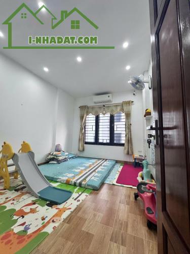 BÁN NHÀ ĐƯỜNG LÊ QUANG ĐẠO 45M2*5T - DÂN XÂY - Ô TÔ - NGÕ THÔNG - NT NHẬP- CHỈ 9.5 TỶ - 4