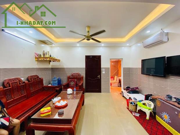 Bán nhà phân lô ô tô phố Chùa Láng, Đống Đa. 82 m2, 5T, Mt 6 m. Thang máy KD, VP cho thuê - 3