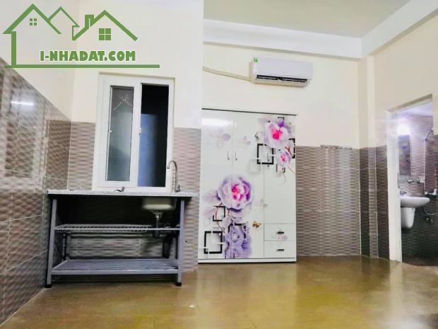 Bán nhà phân lô ô tô phố Chùa Láng, Đống Đa. 82 m2, 5T, Mt 6 m. Thang máy KD, VP cho thuê - 1