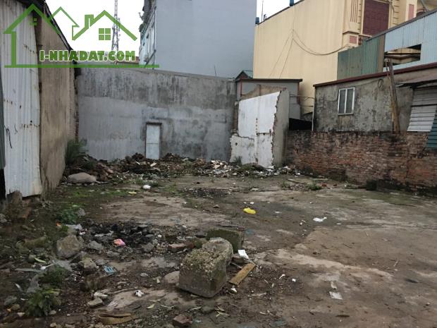 Bán đất mặt ngõ thông ô tô Đường Láng, Đống Đa. 109 m2, Mt 5,2m. Lô góc xây CCMN, VP.