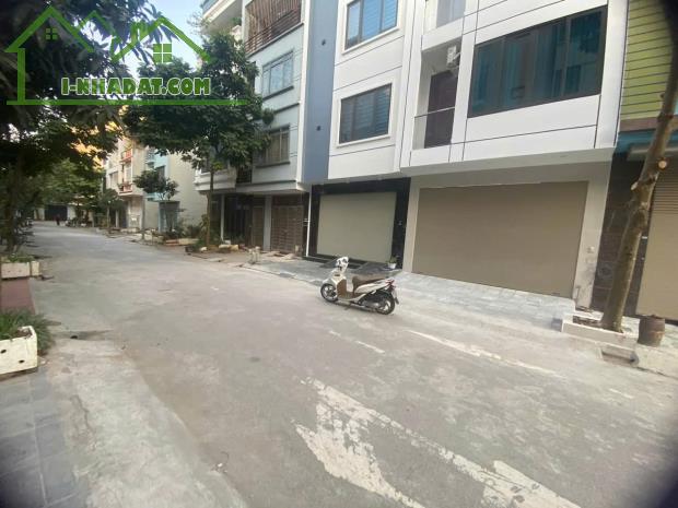 CHỦ MÓT BÁN – GIẢM SÂU 800 TRIỆU PHÂN LÔ – Ô TÔ TRÁNH – NHÀ TỰ XÂY – KHU VIP MẬU LƯƠNG – - 1