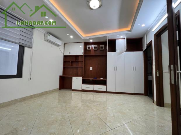 Nhà Bồ Đề 35m2, 5 tầng, gần trường quốc tế WellSpring, gần bệnh viện Tâm Anh, ngõ thông - 2