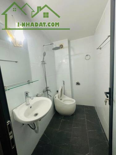 BÁN NHÀ CHIẾN THÁNG, PHÂN LÔ, Ô TÔ 40M2, GIÁ 9 TỶ - 2