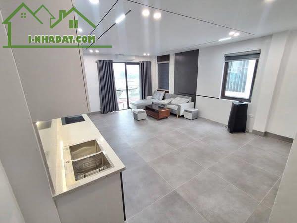 GẤP. Nhà Phố Đàm Quang Trung Long Biên 48m2 6T Thang Máy, Gara, Vài Bước Ra MP 10.x Tỷ