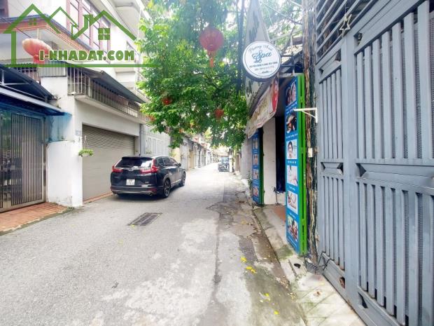 Bán đất Giang Biên quận Long Biên mặt ngõ oto tránh sát phố 69m, mặt tiền: 4.5m, 8 tỷ 9 - 2