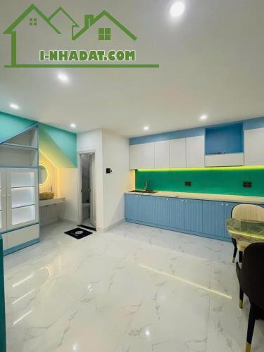 Nhà 3 tầng kiệt Hàn Mạc Tử . Full nội thất xịn xò. Giá : 3tỷ950 thương lượng