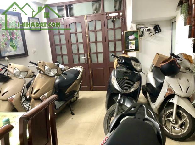 NHÀ Ở NGAY, giá hợp lý ngõ phố Hào Nam, trung tâm Đống Đa, an ninh an sinh đỉnh. Hơn 6 tỷ. - 1