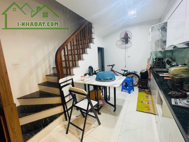 20M RA Ô TÔ TRÁNH DỪNG ĐỖ, NHÀ MỚI ĐẸP - GIÁ CHỈ 5.5 tỷ.RẺ NHẤT NAM TỪ LIÊM- LH 0876196866