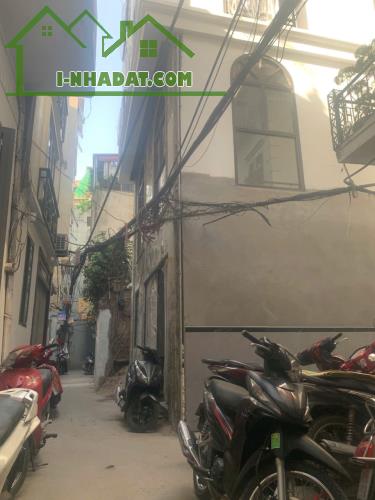 Bán CCMN Chợ Khâm Thiên DT 65m. MT 6m. 7x21 Phòng, Căn Góc, Giá 16.8 Tỷ. LH: Hoàng Trung - 1